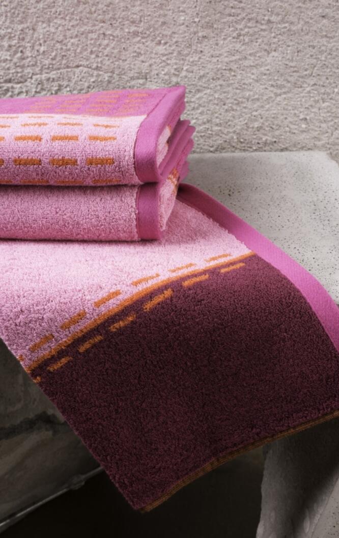 Dit zijn roze handdoeken