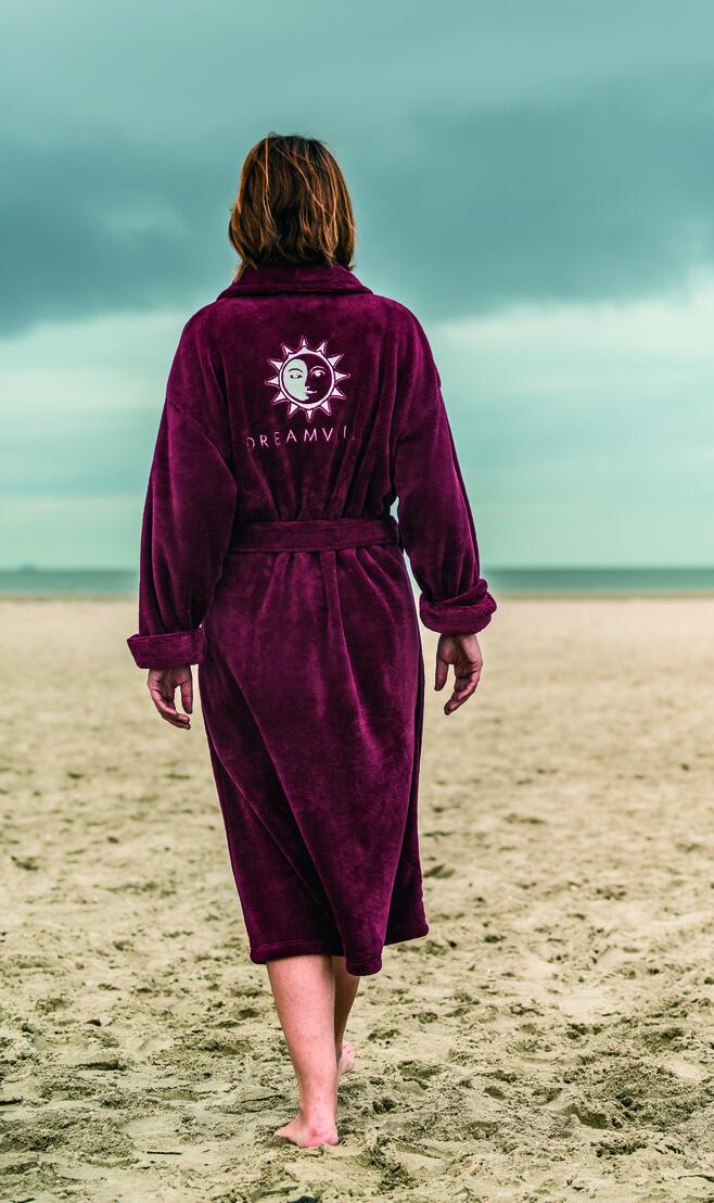 Bordeaux kamerjas geborduurd met logo Tomorrowland
