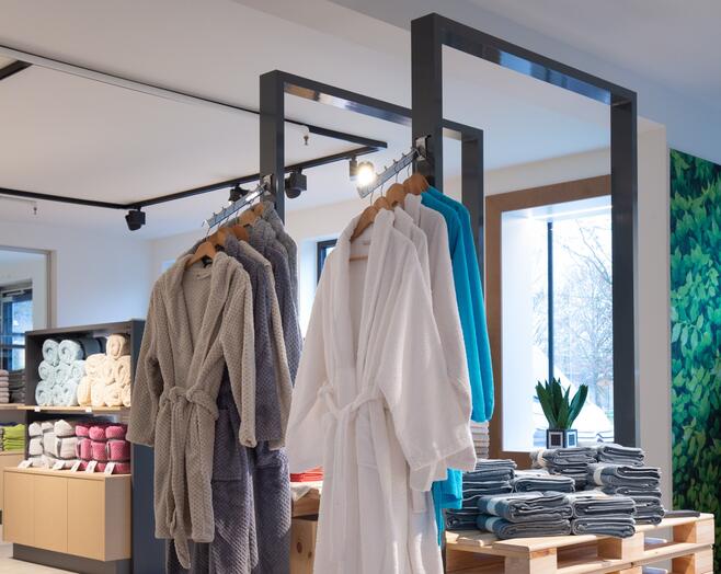 Badjassen in Fabriekswinkel Clarysse